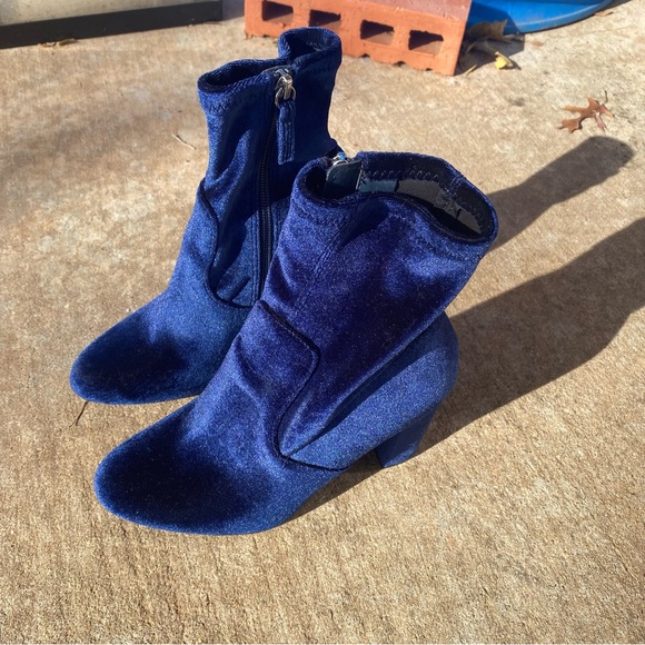 Steve Madden Royal Blue Velvet High Heeled Booties - Picture 3 of 11